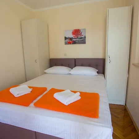 Apartman Slave * Makarská