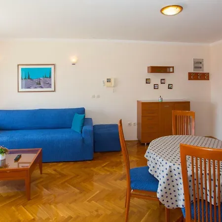 Apartman Slave *
